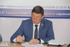 С первых дней работы к острым вопросам: депутаты восьмого созыва начали работу в комиссиях